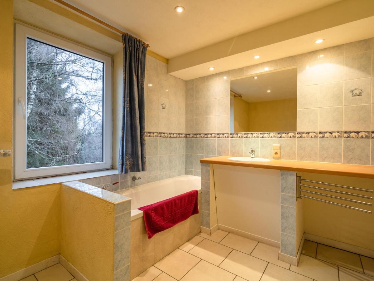 Modern Holiday Home In Sourbrodt With Private Pool 韦姆 外观 照片