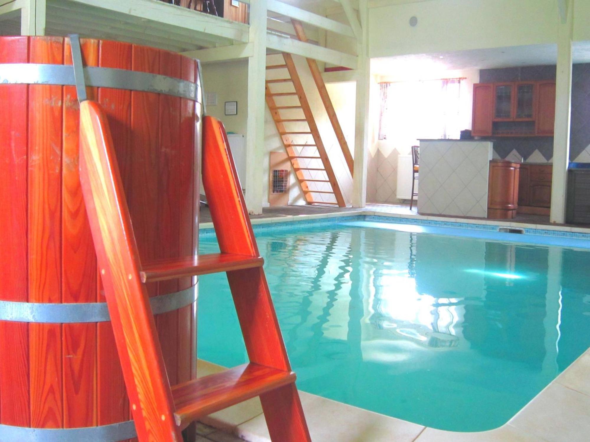 Modern Holiday Home In Sourbrodt With Private Pool 韦姆 外观 照片