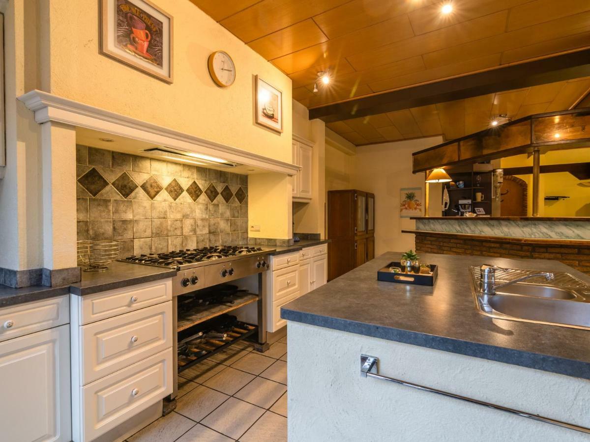 Modern Holiday Home In Sourbrodt With Private Pool 韦姆 外观 照片